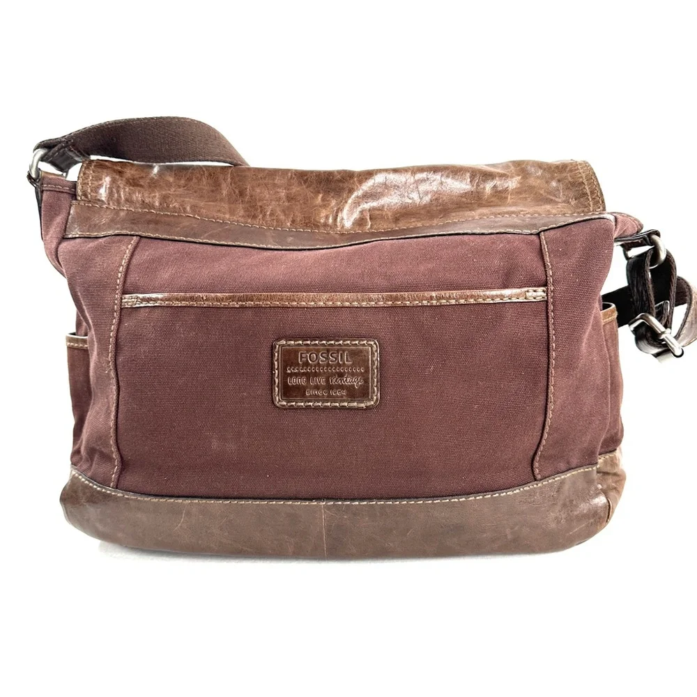 Fossil  Brown Canvas Glazed Leather Large Messenger Bag Buckles Office School
